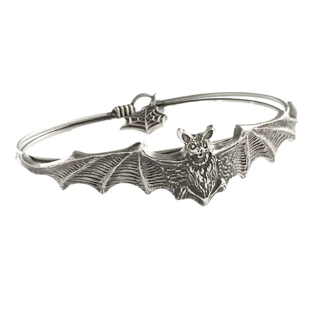 고딕 펑크 슬리버 컬러 뱀파이어 박쥐 펼쳐진 날개 여성 - Men'S Vampire Accessories 리뷰 및 가격
